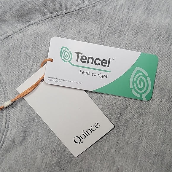 Brand new Quince jogger set in size Small - Picture 7 of 8